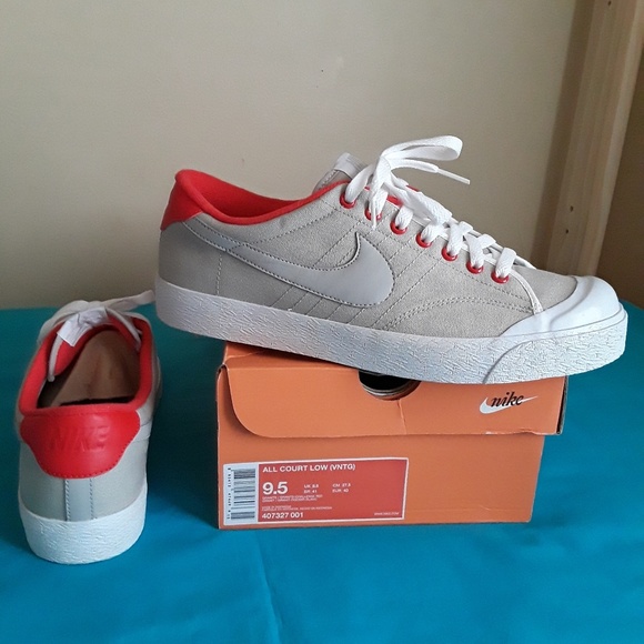 Nike Other - NDS Men's Nike Low SP II Size 9.5